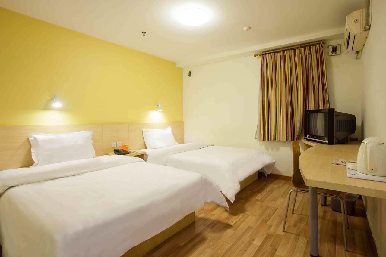 7Days Inn Shanghai Yichuan Road Exterior photo