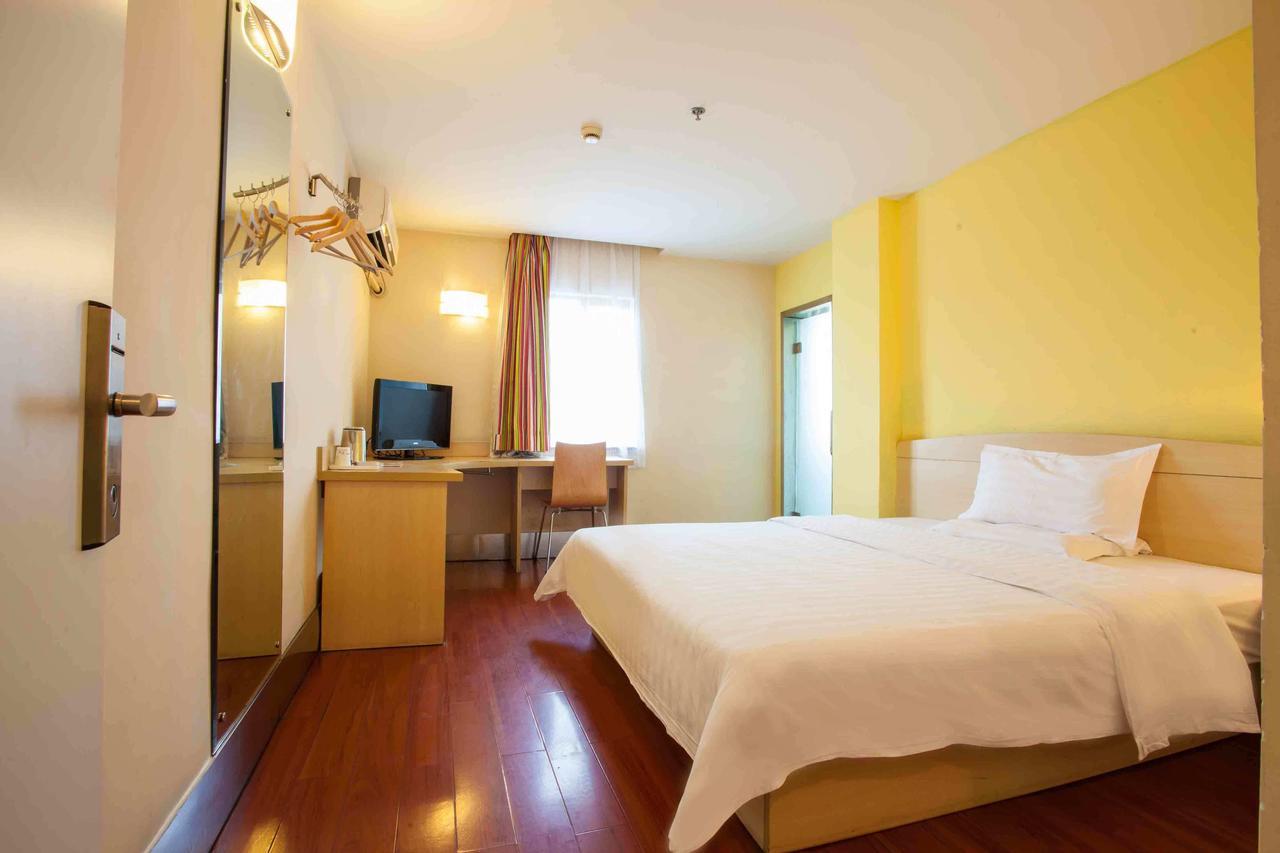 7Days Inn Shanghai Yichuan Road Exterior photo