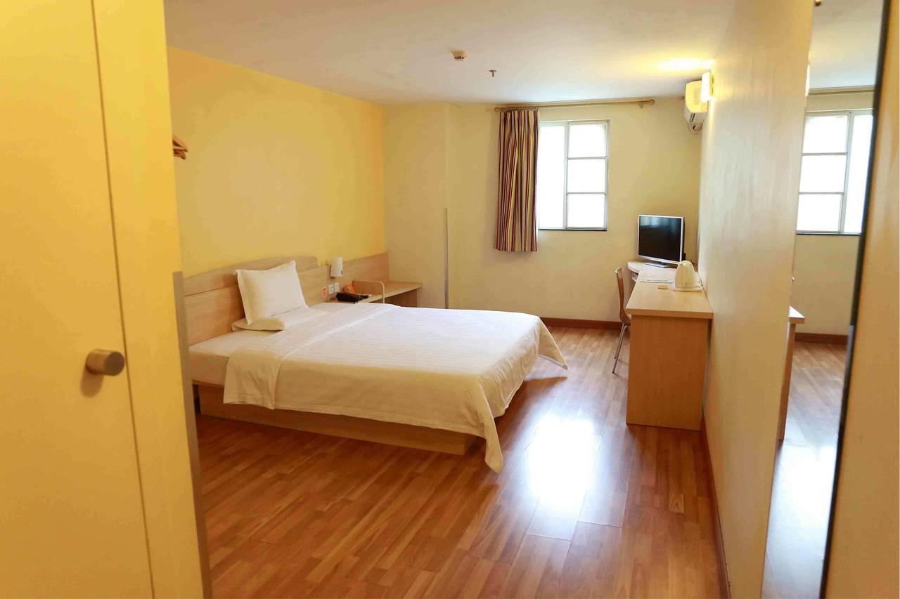 7Days Inn Shanghai Yichuan Road Exterior photo