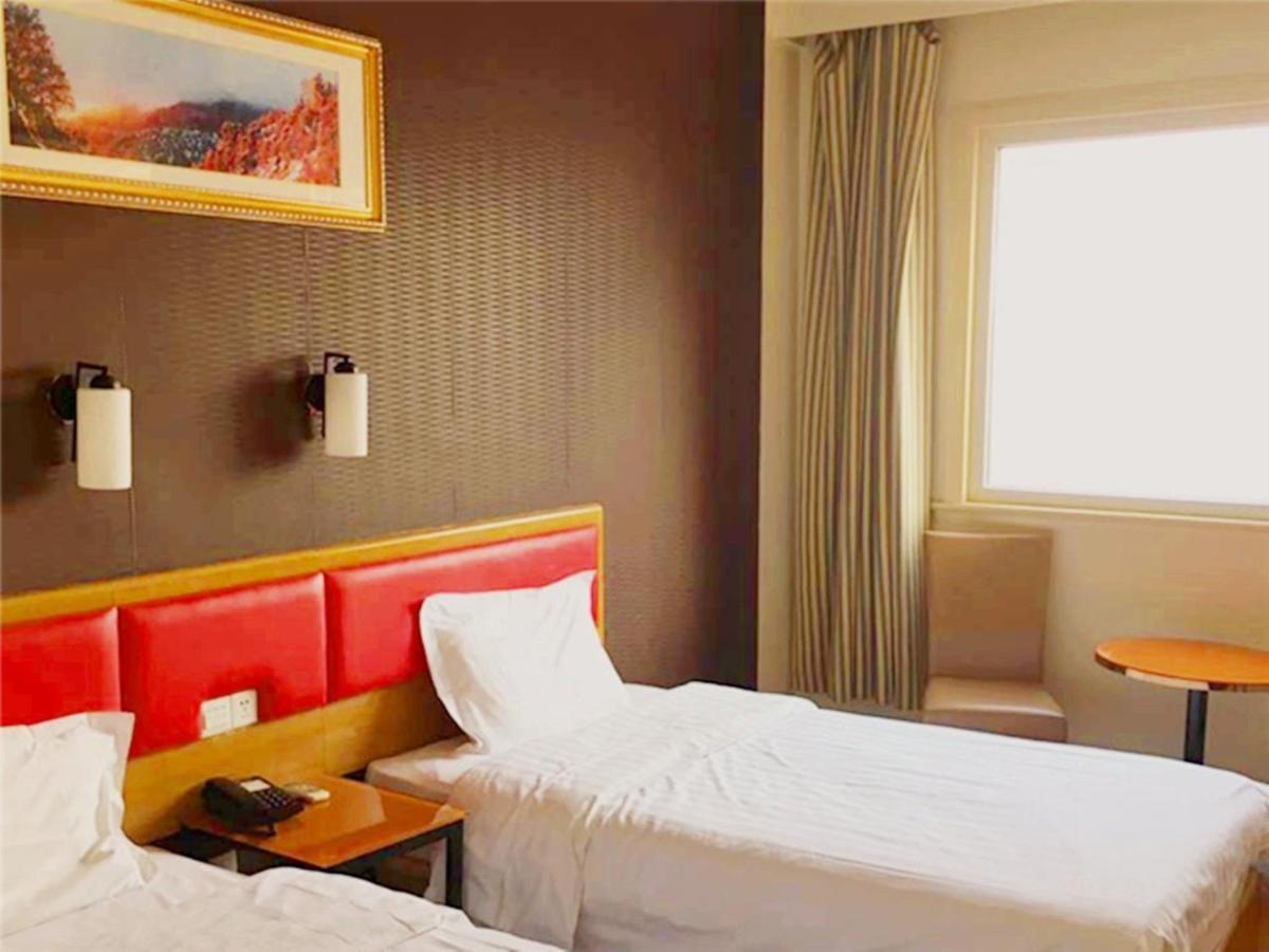7Days Inn Shanghai Yichuan Road Exterior photo